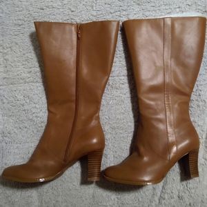 Silhouettes boots - tan size 9M wide calf